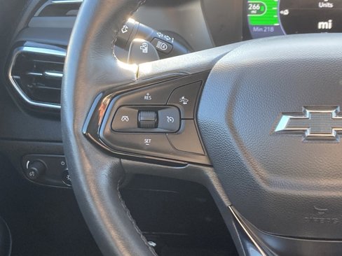 Used 2023 Chevrolet Bolt EUV LT w/ Comfort Package image 14