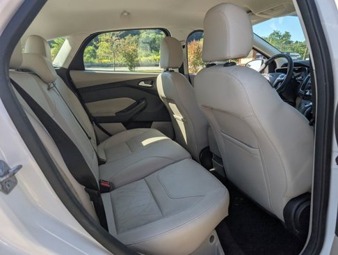 Used 2018 Ford Focus Electric Hatchback image 23