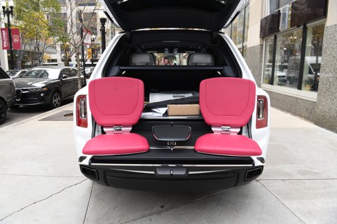 Used 2024 Rolls-Royce Cullinan Black Badge image 31