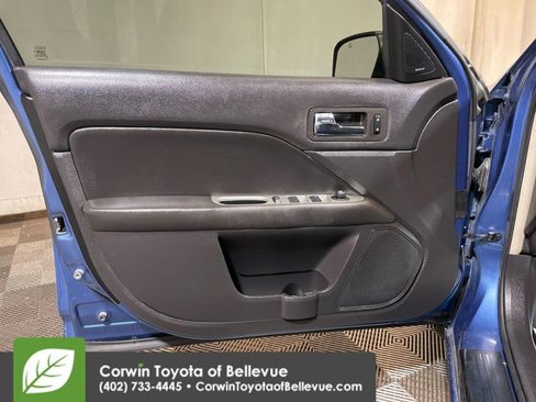 Used 2010 Ford Fusion SEL image 24