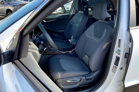 Used 2024 Kia Niro LX image 24