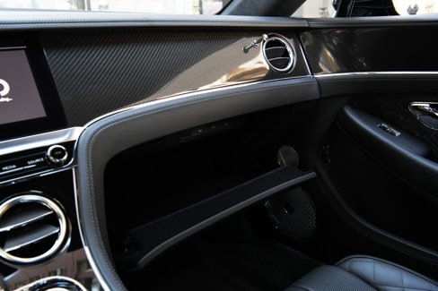 Used 2022 Bentley Continental GT image 19