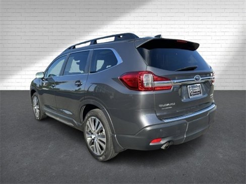 Used 2022 Subaru Ascent Limited w/ Technology Package image 3