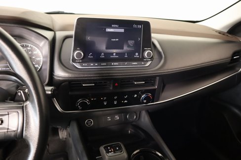 Used 2023 Nissan Rogue S image 5