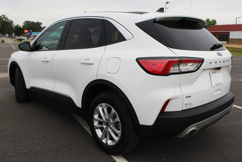 Used 2022 Ford Escape SE image 15