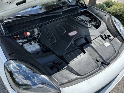 Used 2019 Porsche Cayenne Turbo image 30
