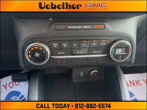 Used 2020 Ford Escape SE image 24
