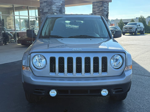 Used 2016 Jeep Patriot Latitude image 7