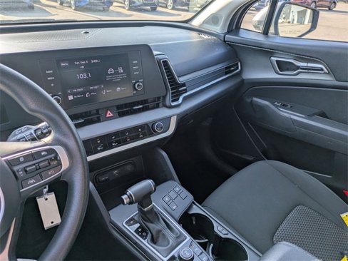 Used 2023 Kia Sportage LX image 20