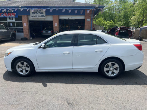Used 2016 Chevrolet Malibu LT image 8