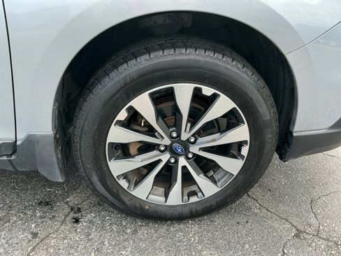 Used 2017 Subaru Outback 2.5i Limited image 17