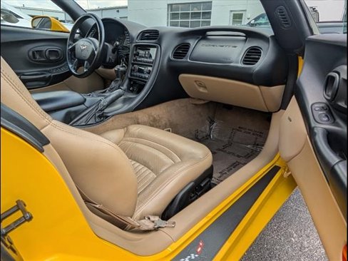 Used 2000 Chevrolet Corvette Convertible w/ Memory Pkg image 23