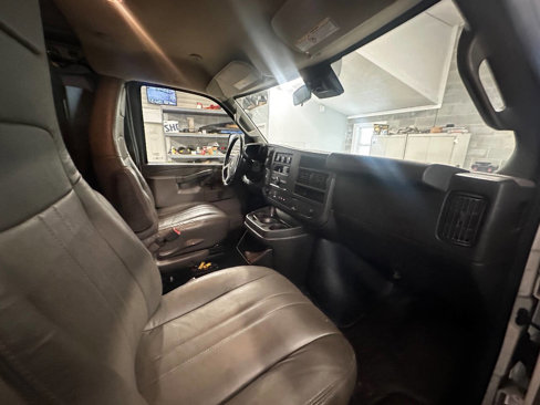 Used 2020 Chevrolet Express 2500 w/ Driver Convenience Package image 7