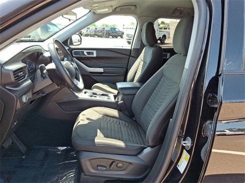 Certified 2021 Ford Explorer XLT image 13