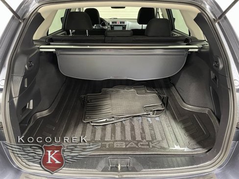 Used 2017 Subaru Outback 2.5i Premium image 24