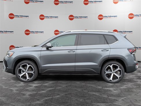 New 2025 Volkswagen Taos SEL image 8