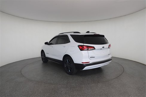 Used 2022 Chevrolet Equinox RS w/ Infotainment Package image 12