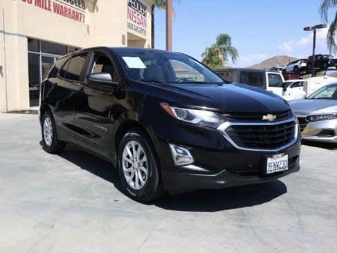 Used 2021 Chevrolet Equinox LS image 2