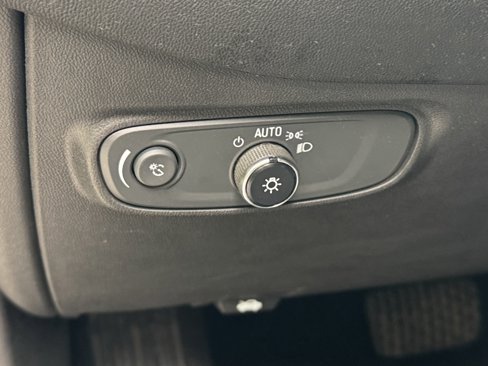 Used 2022 Chevrolet Equinox LT image 13