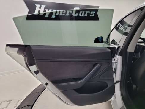 Used 2020 Tesla Model 3 Long Range image 31