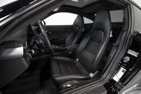 Used 2018 Porsche 911 Carrera 4 GTS image 3