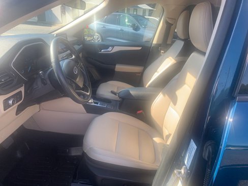 Used 2020 Ford Escape SEL image 11