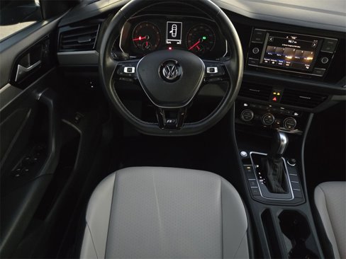 Used 2020 Volkswagen Jetta R-Line image 14