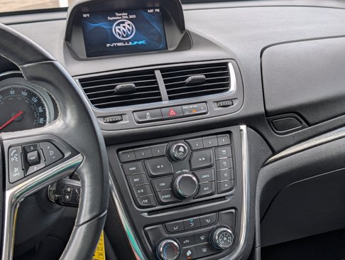 Used 2015 Buick Encore FWD image 18