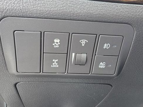 Used 2011 Hyundai Santa Fe Limited w/ Navigation Pkg 4 image 23
