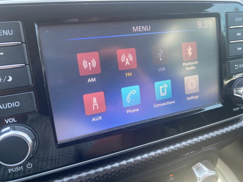 Used 2020 Nissan Kicks S image 21