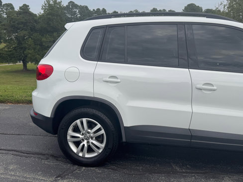 Used 2016 Volkswagen Tiguan S image 29