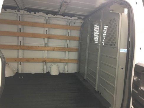 Used 2018 Chevrolet Express 2500 w/ Driver Convenience Package image 14