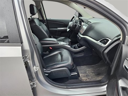 Used 2016 Dodge Journey R/T image 10