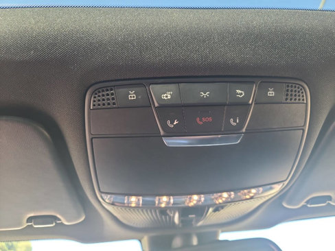 Used 2018 Mercedes-Benz GLC 300 4MATIC image 24