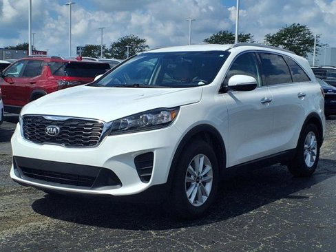 Used 2019 Kia Sorento LX w/ LX Convenience Package image 2