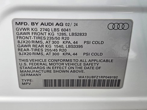 Used 2024 Audi Q4 e-tron Premium Plus image 31