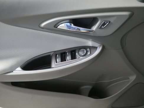 Used 2022 Chevrolet Malibu LT image 16