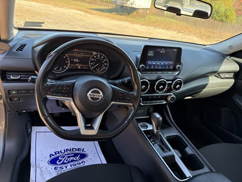 Used 2022 Nissan Sentra SV image 17