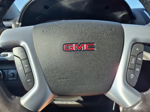 Used 2015 GMC Acadia SLT image 17