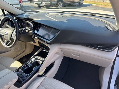 Used 2022 Buick Envision Essence w/ Safety Package image 29