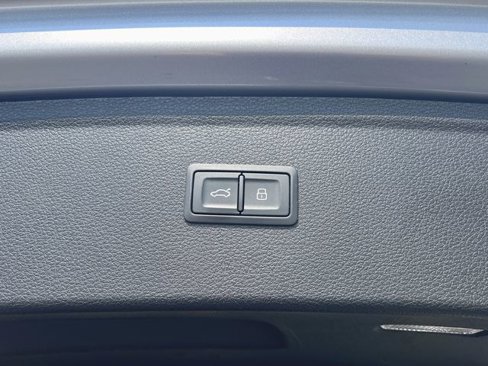 Used 2022 Audi Q5 2.0T Premium image 36