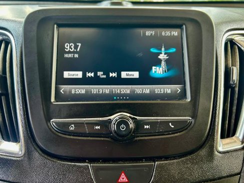 Used 2018 Chevrolet Malibu LT image 13