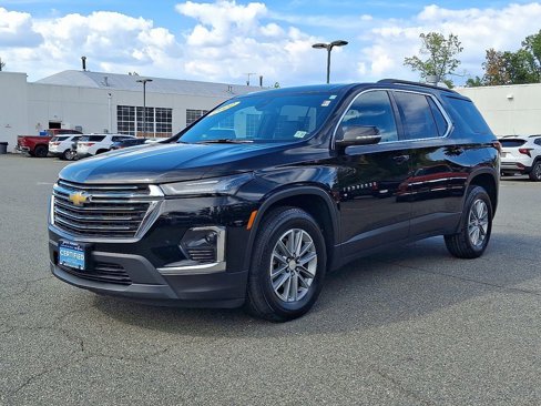 Used 2022 Chevrolet Traverse LT image 3