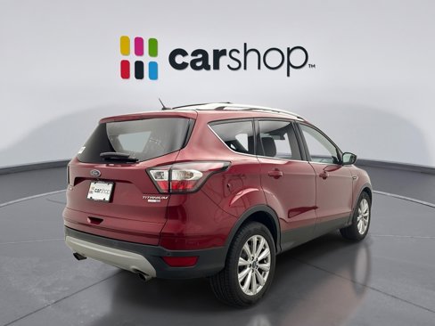 Used 2017 Ford Escape Titanium image 4
