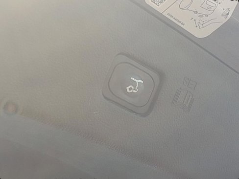 Used 2018 Ford Edge Titanium w/ Equipment Group 301A image 24