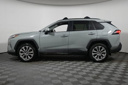 Used 2023 Toyota RAV4 XLE Premium image 2