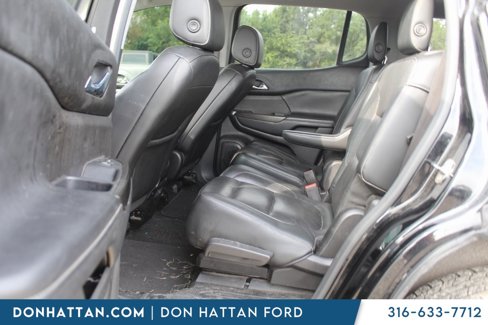 Used 2017 GMC Acadia SLT image 10