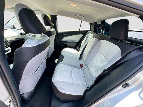 Used 2018 Toyota Prius Four image 22