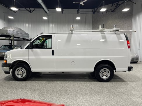 Used 2020 Chevrolet Express 2500 w/ Driver Convenience Package image 2