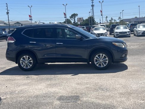 Used 2015 Nissan Rogue SV image 6